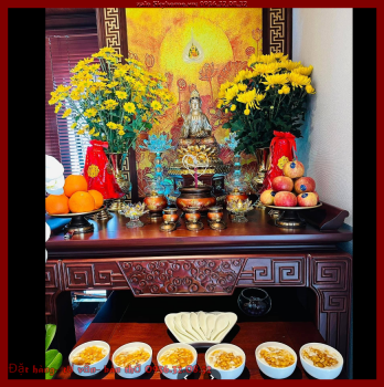 Bàn thờ Phật và gia tiên hai tầng